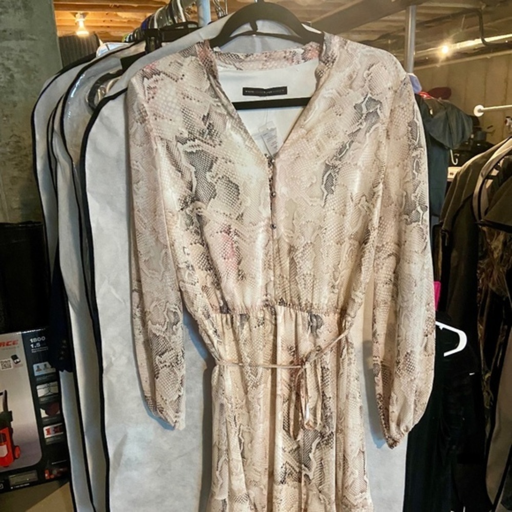 WHBM Snake Skin Dress (NWT)‎